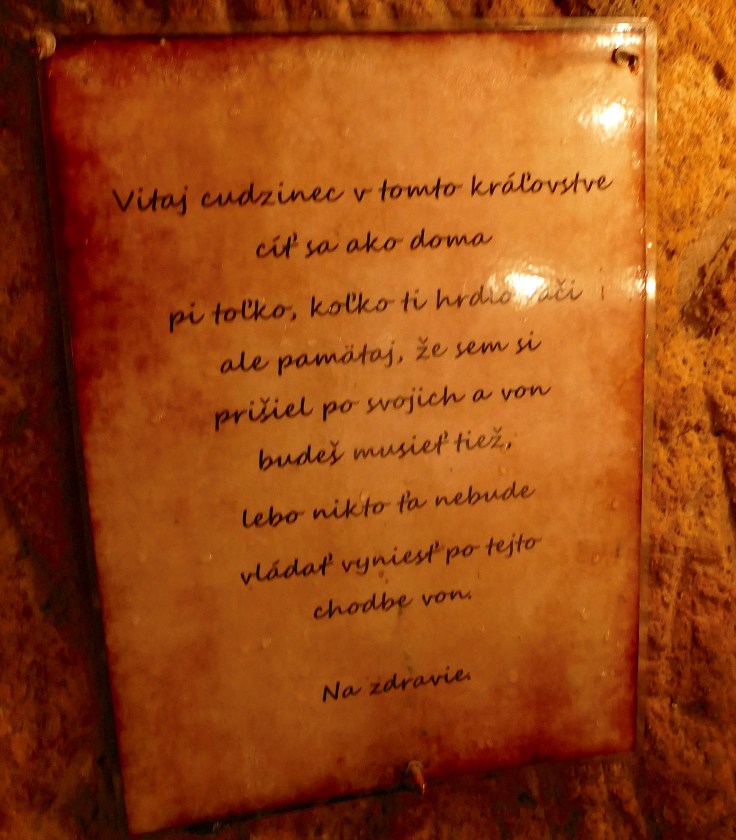 upozornenie v pivnici